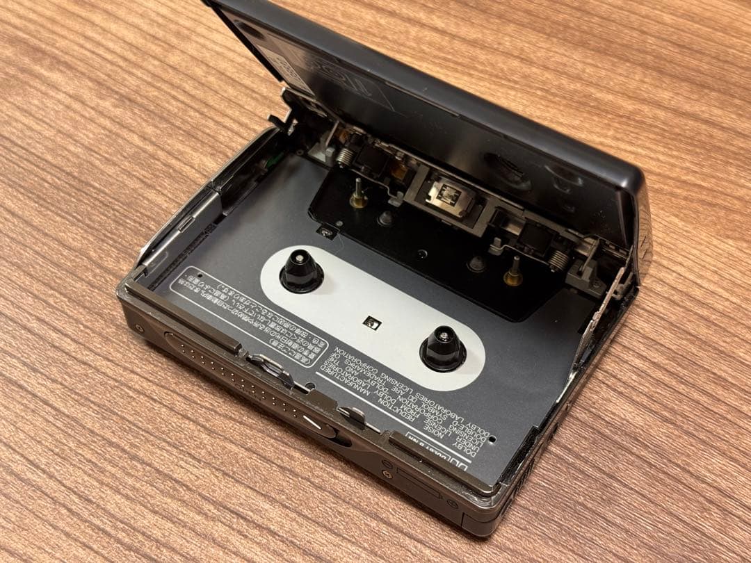 整備済 SONY WALKMAN カセットウォークマン WM-WX777