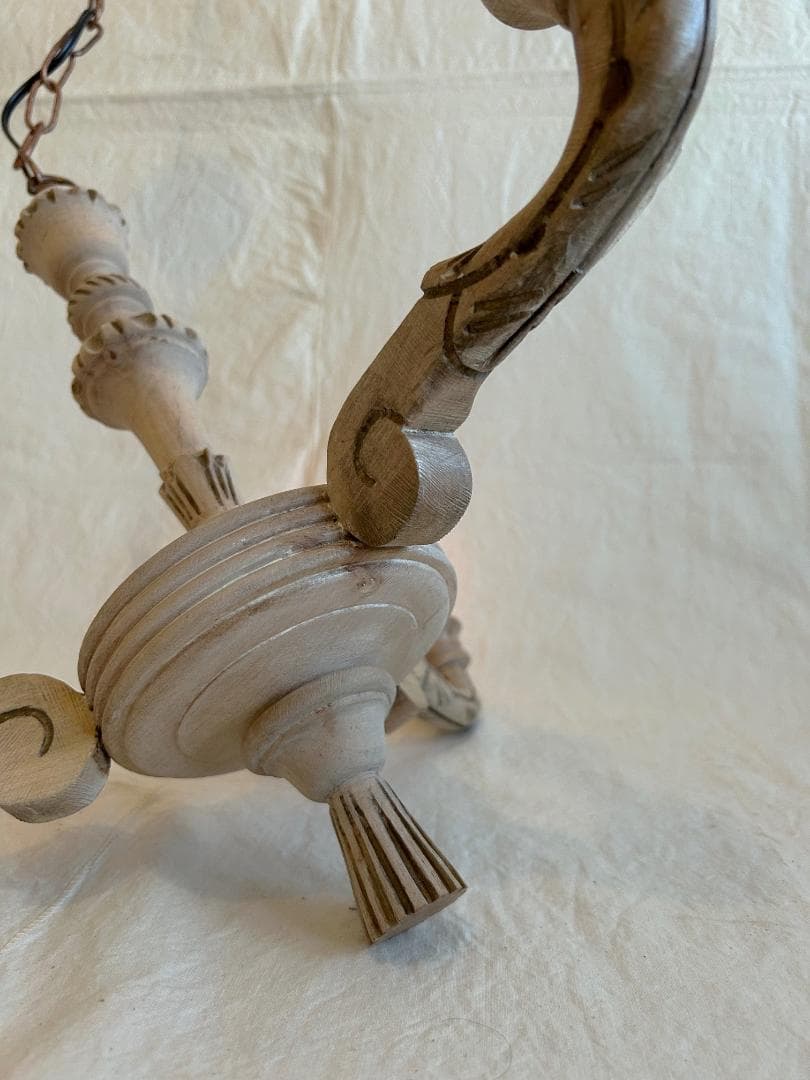 フランスアンティーク　木製シャンデリア　３灯　シャビー　店舗什器