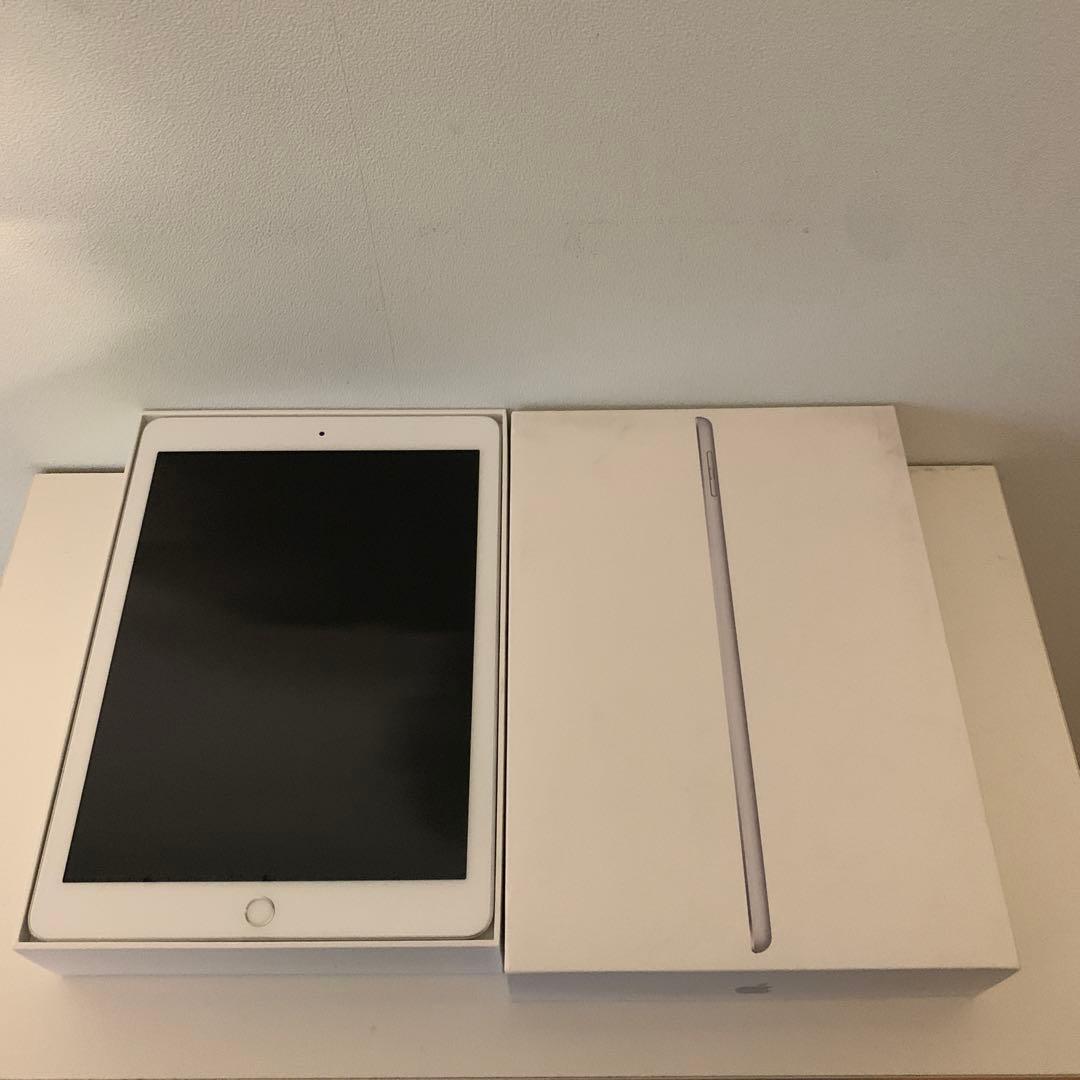 AppleのiPad（第6世代）Wi-Fiモデル9.7インチA1893