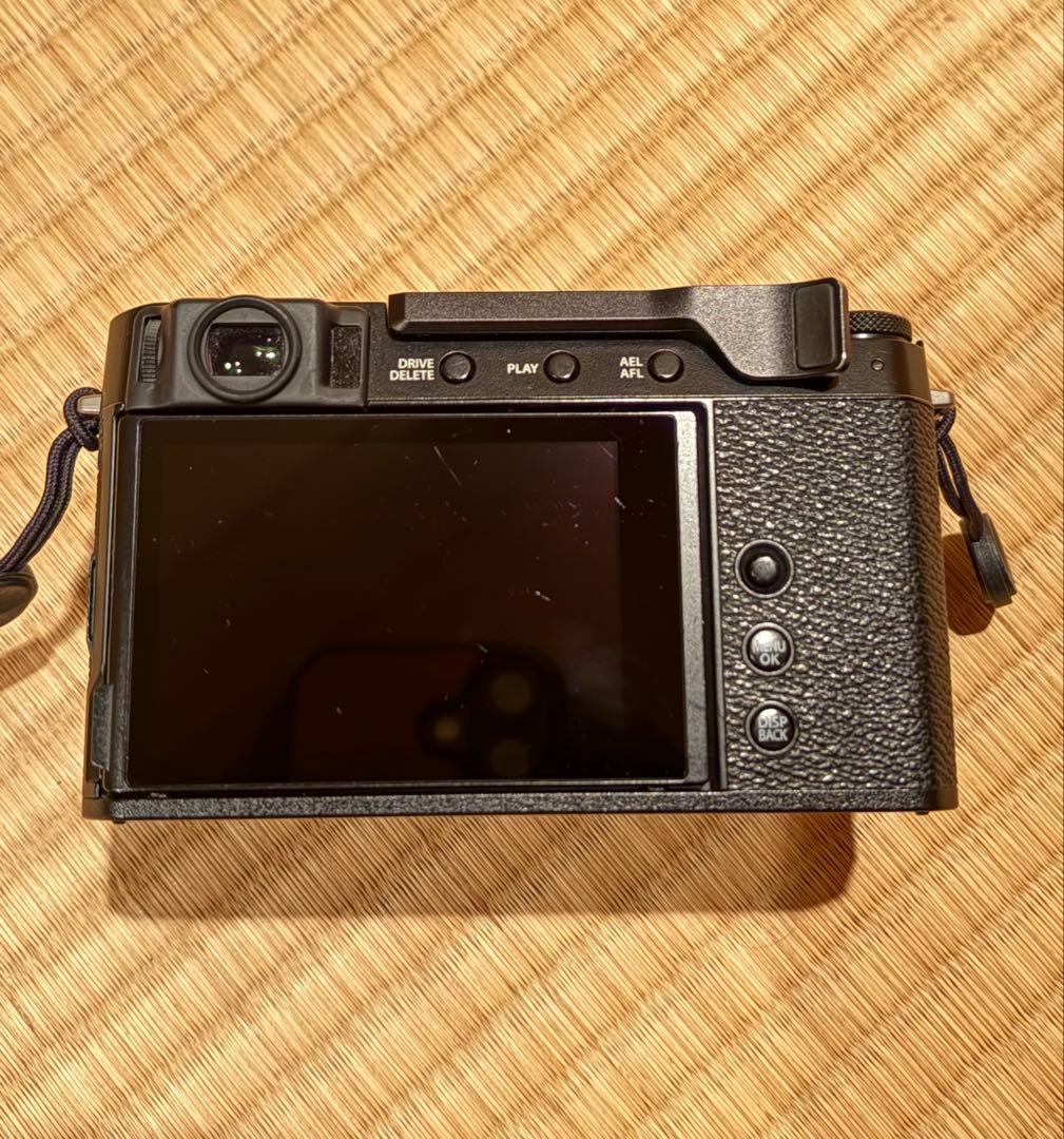 【美品】FUJIFILM X-E4 ブラックゴールド （レンズ2本＆付属品多数)