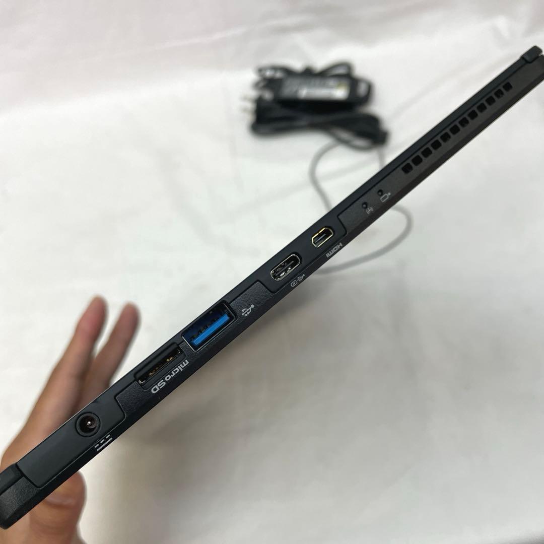 Arrows Tab　Q738/SE Celeron　SSD128 美品　ペン付