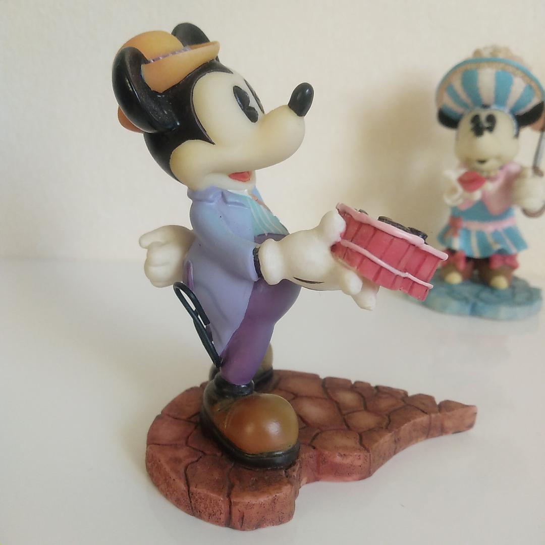 ミッキーマウス ・ ミニーマウス　　　　　エネスコ　フィギュア