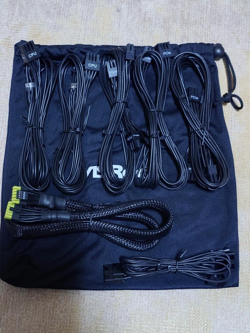 ASRock PG-1000G 1000W 電源ユニット