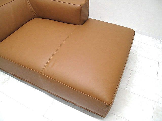 展示品 アイラーセン「ベースライン」本革カウチソファ　　シェーズロング　約50万
