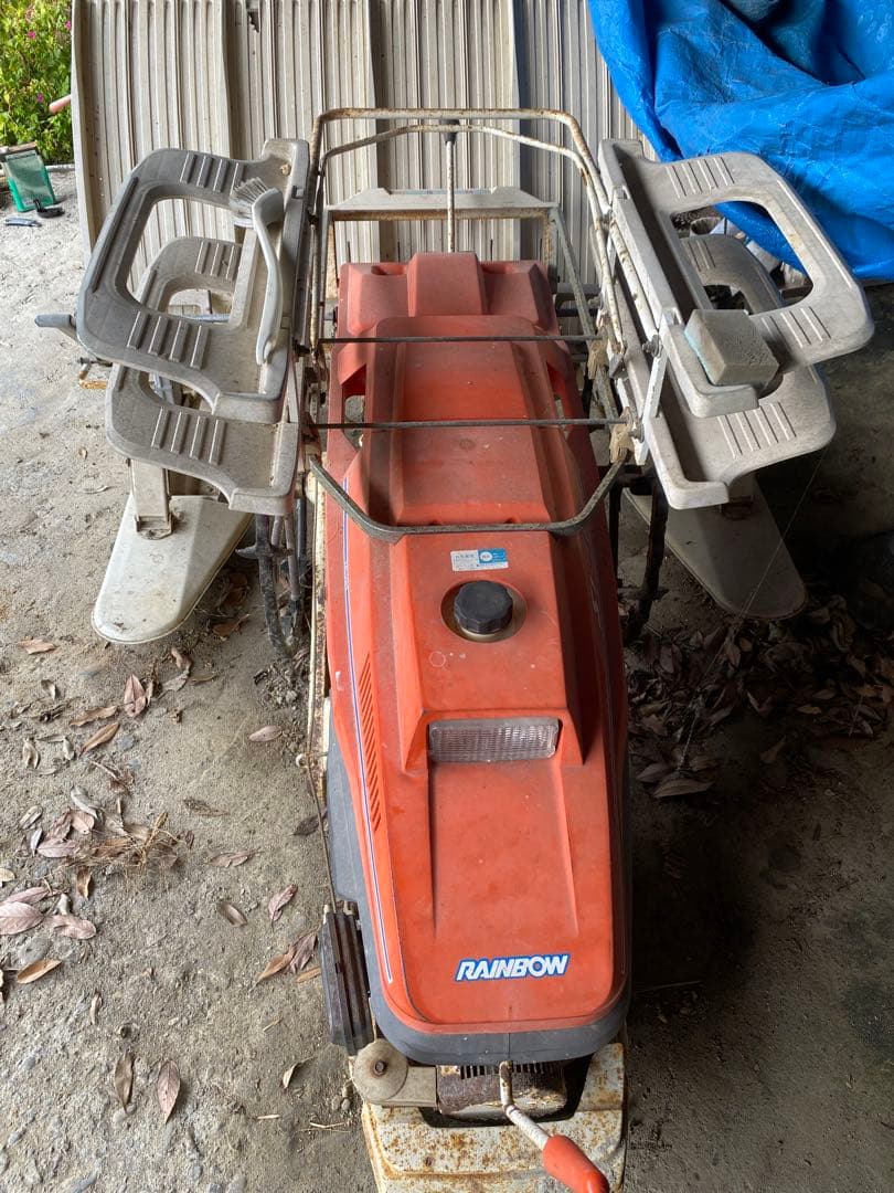 農業用田植え機