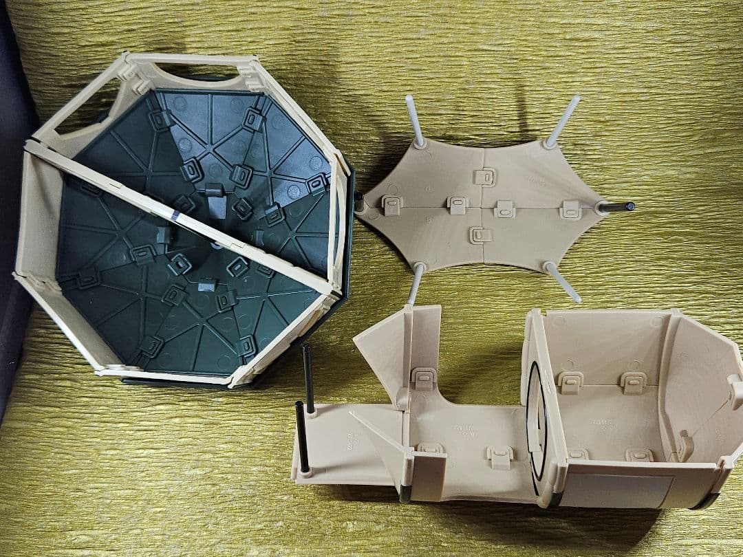 ミニチュアテント3点セット グリーン/ベージュ　フィギュア　DOD レア