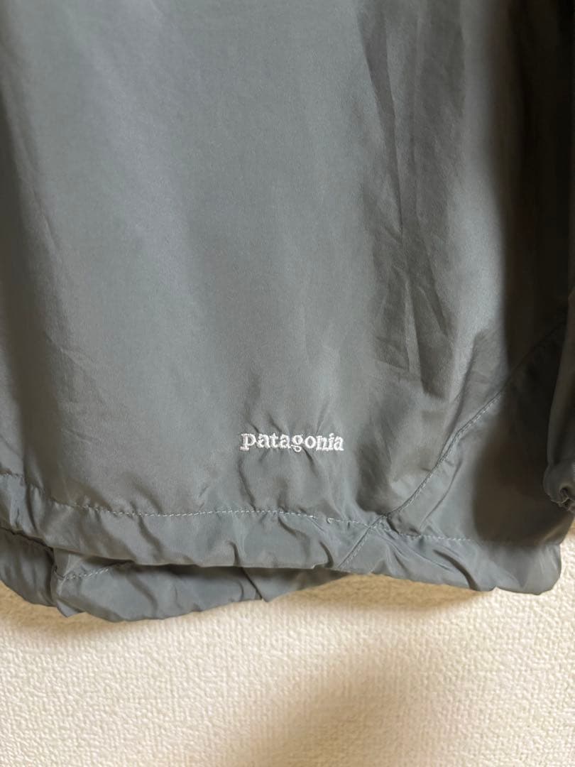パタゴニア　ヘリウム