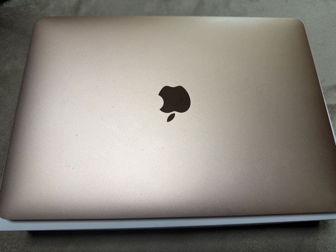 MacBook Air M1 13インチ　A2337 256GB