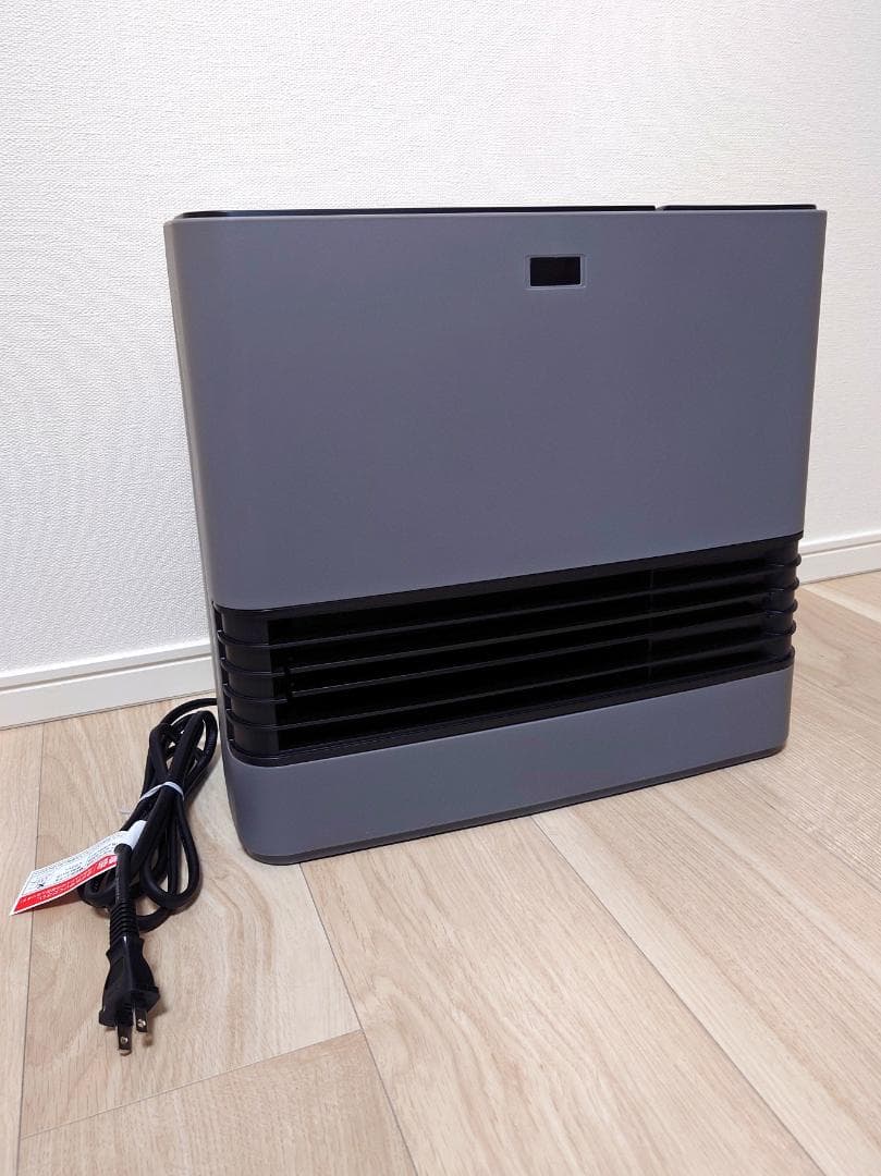 【ほぼ未使用・温風試運転のみ】アイリスオーヤマ 加湿 セラミックファンヒーター