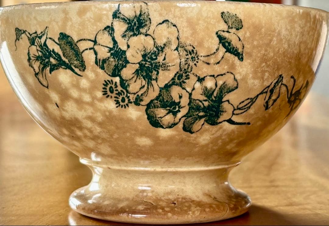 フランスアンティーク ゼラニウム柄のカフェオレボウル 口径15.4cm 飴色