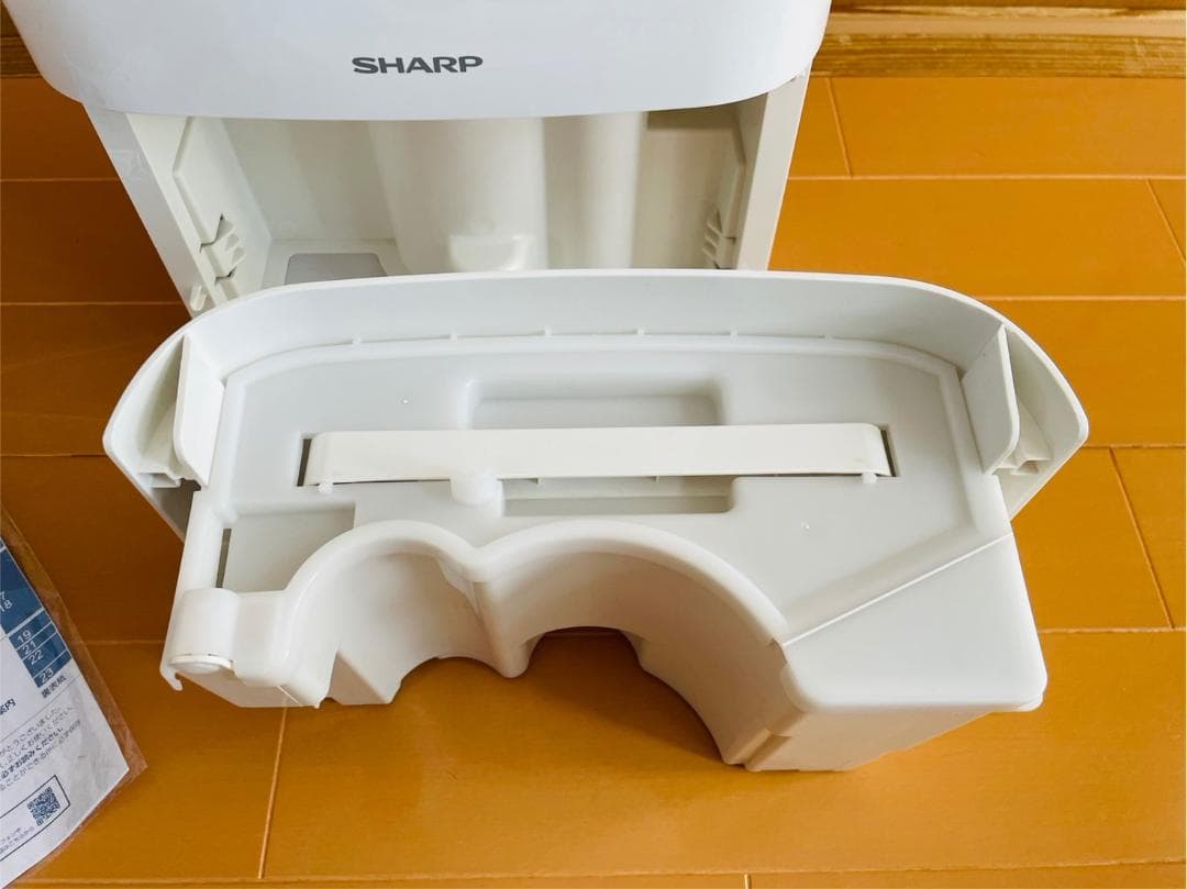 SHARP プラズマクラスター 衣類乾燥 除湿機 CV-G71-W 2018年製