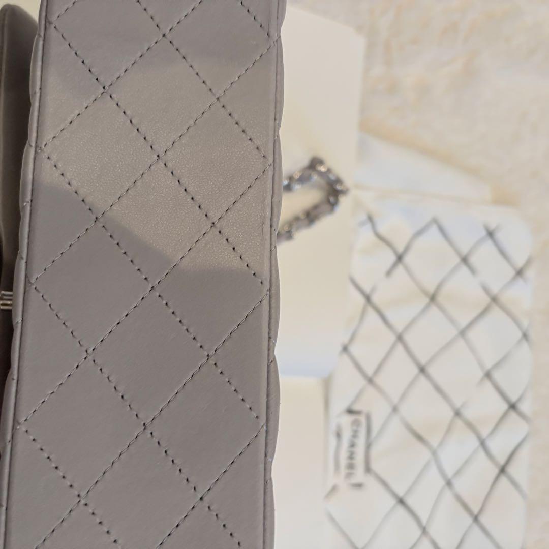 現在商談中　 CHANEL グレー キルティング ショルダー マトラッセ２５