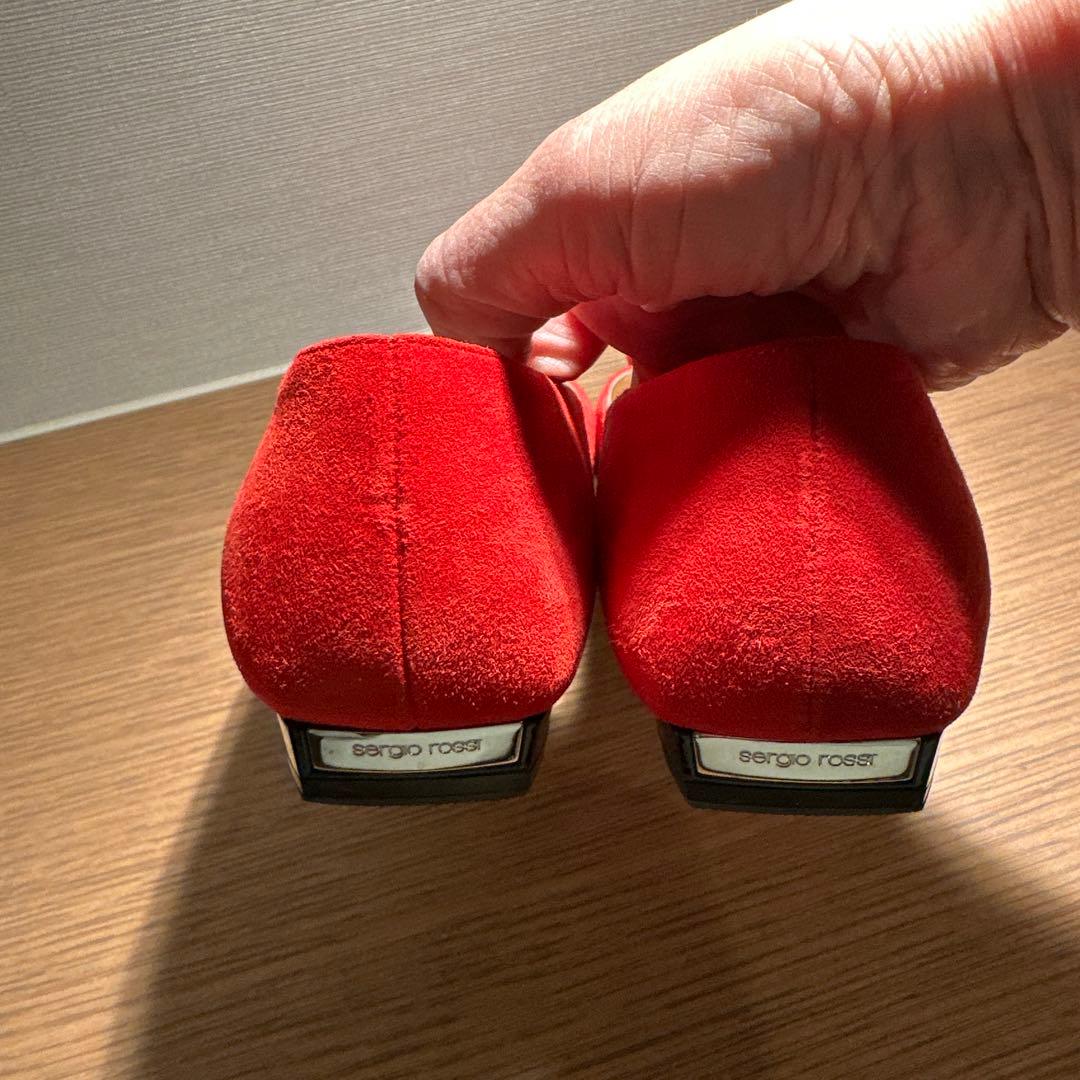 さな❣️セルジオロッシ 赤 スエード ポインテッドトゥ フラットシューズ