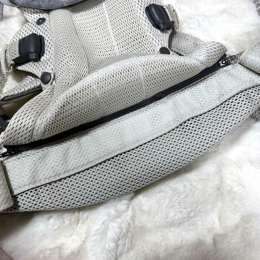 ベビービョルン　抱っこ紐　ハーモニー　メッシュ　クリーム