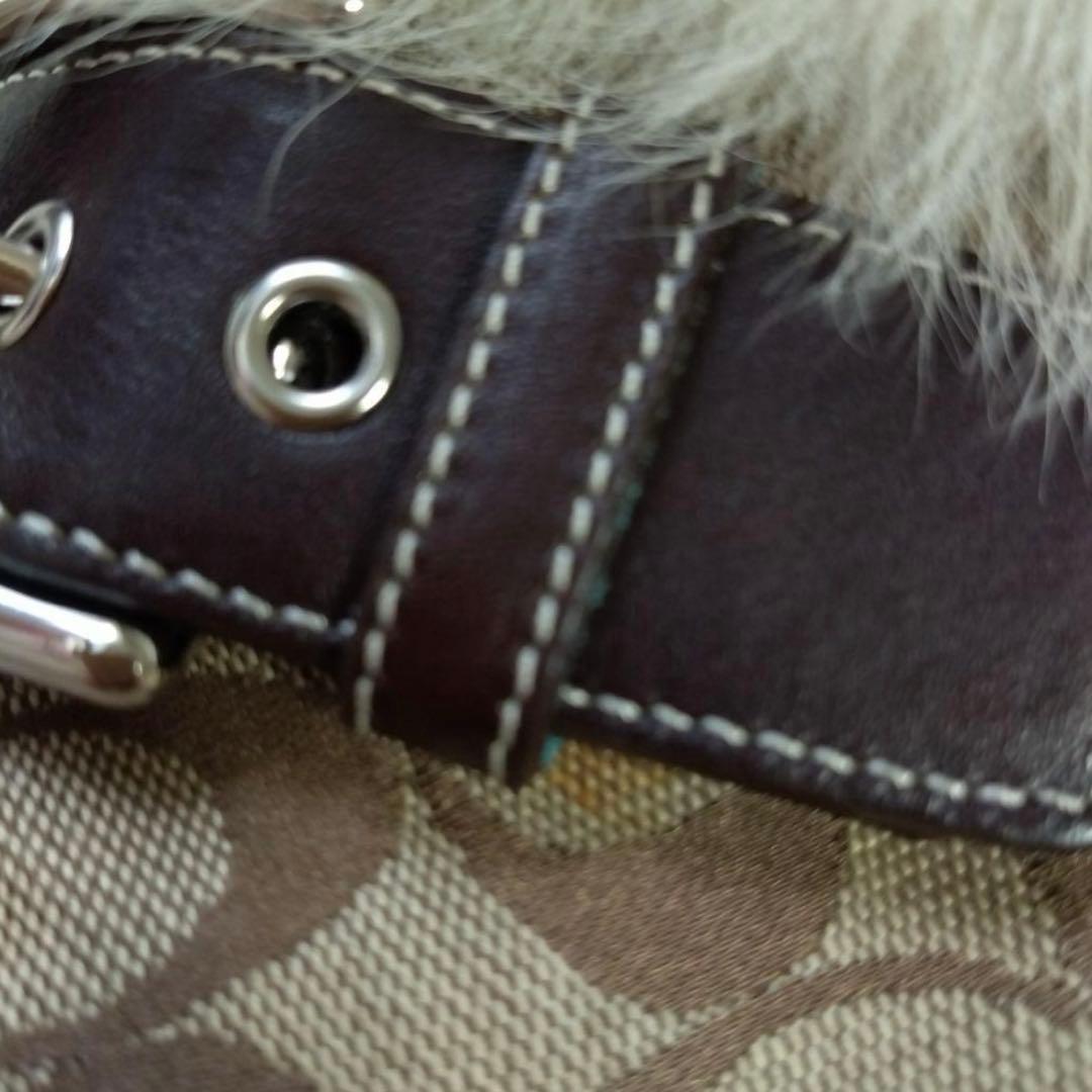 COACH シグネチャー キャンバス ファー付きショルダーバッグ