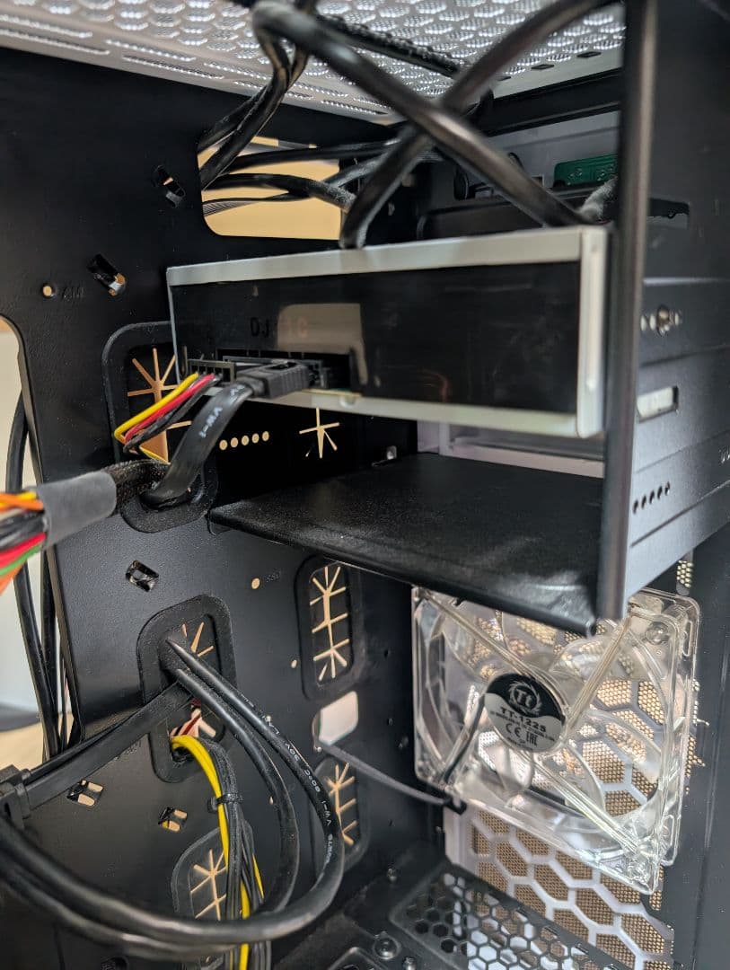 デスクトップパソコン corei5 11400F GTX1650