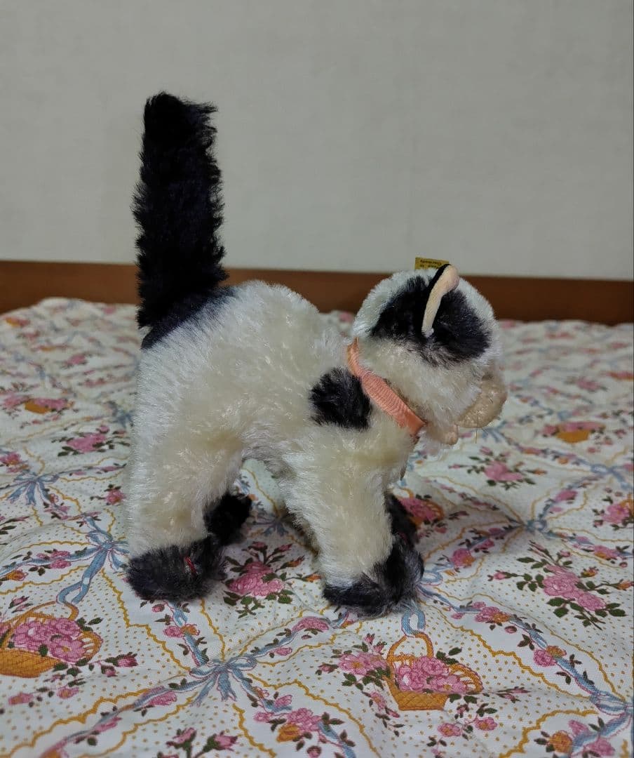 シュタイフ　Gussy Cat オープンマウス