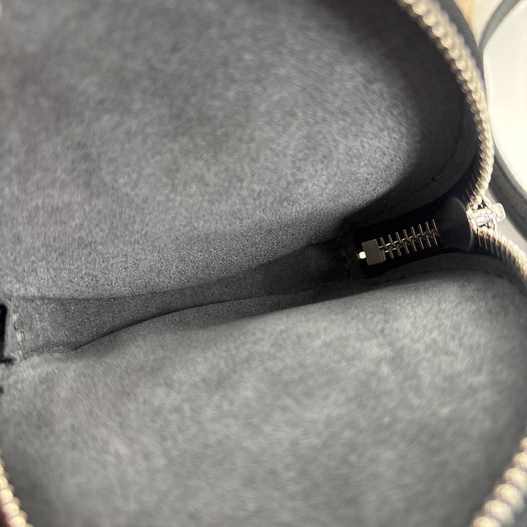 新品未使用 ルイヴィトン マヒナ ベラ 2way チェーン ショルダーバッグ