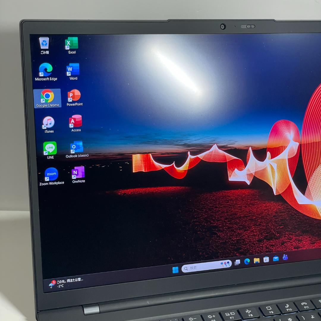 第12世代i5 ThinkPad X1 Carbon Gen10 バッテリー◎