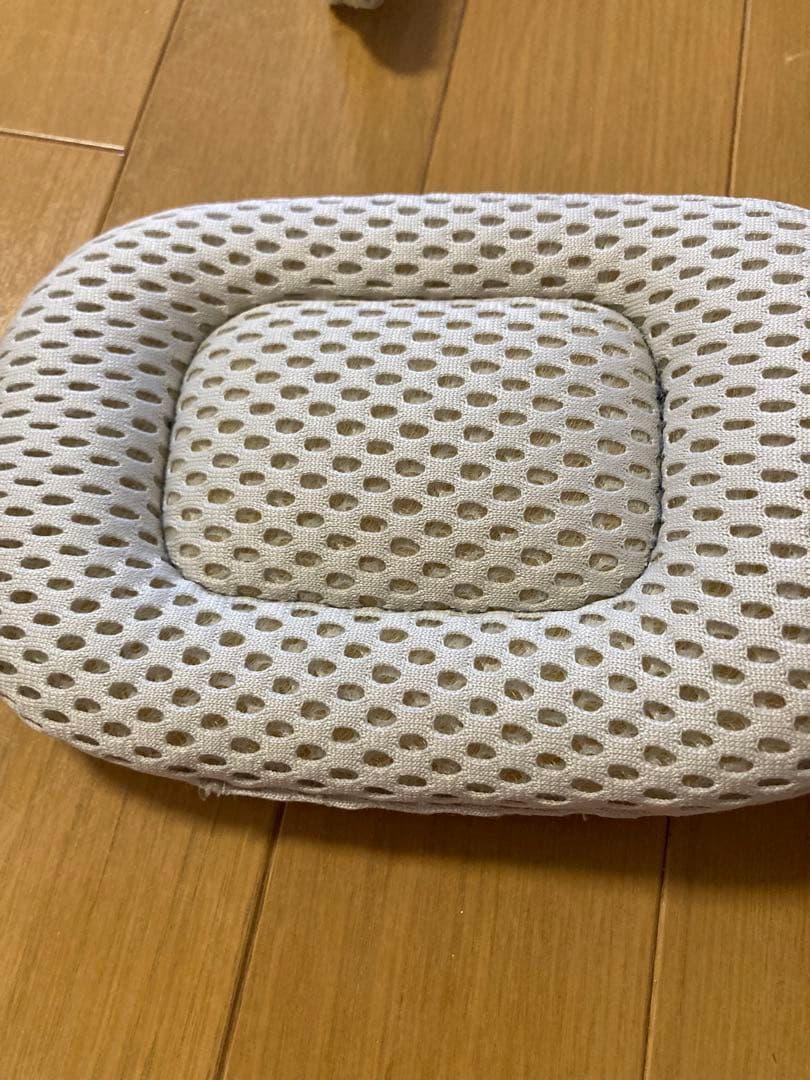 最上級モデル　ベビービョルン　抱っこ紐　ハーモニー　クリーム