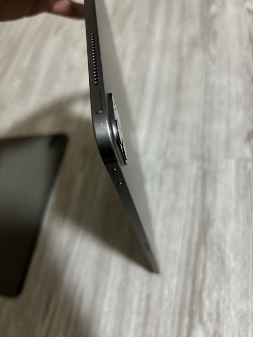 アップル iPad Pro 12.9インチ(第4世代)