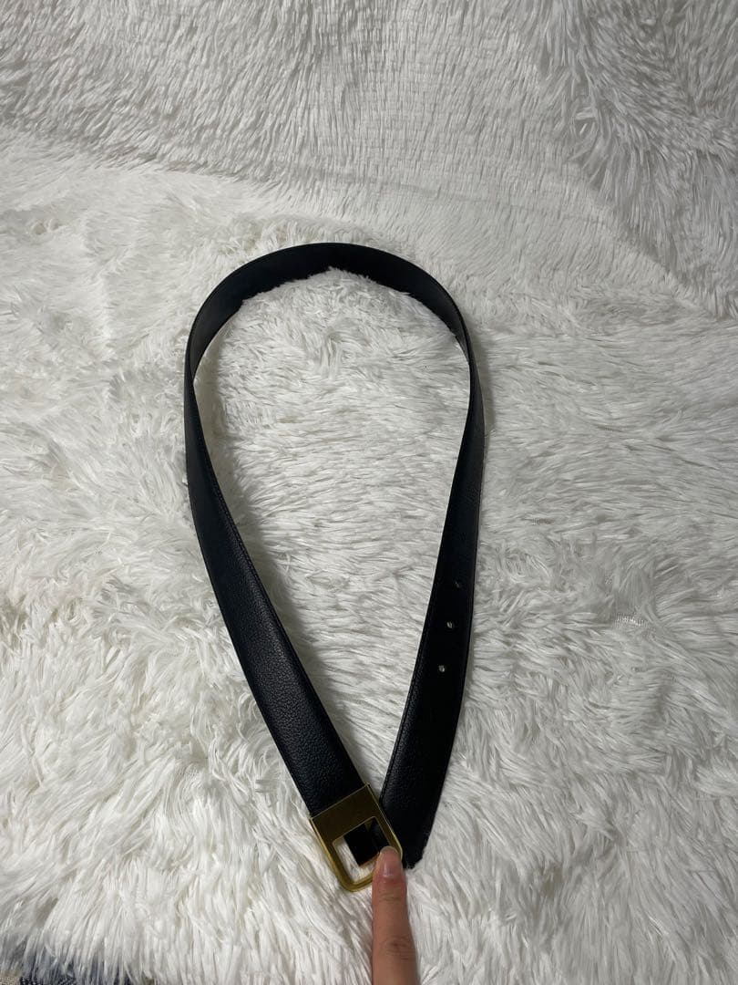 イヴサンローラン YSL レザーベルト 本革　箱付き　ロゴバックル ブラック