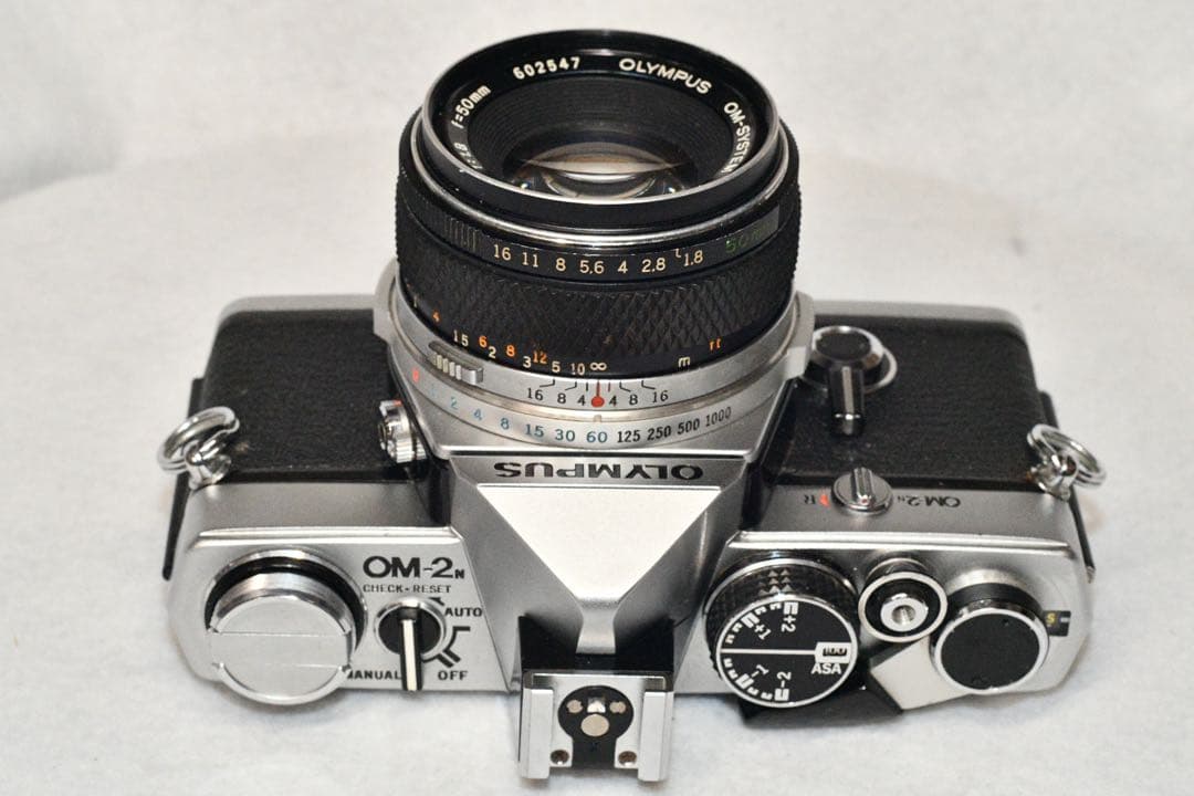 《動作品》OLYMPUS OM-2n+標準レンズ付フィルムカメラ a427