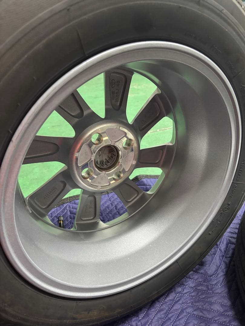 新型アクア新車外しタイヤホイール4本セット❗️純正ナット付き❗️