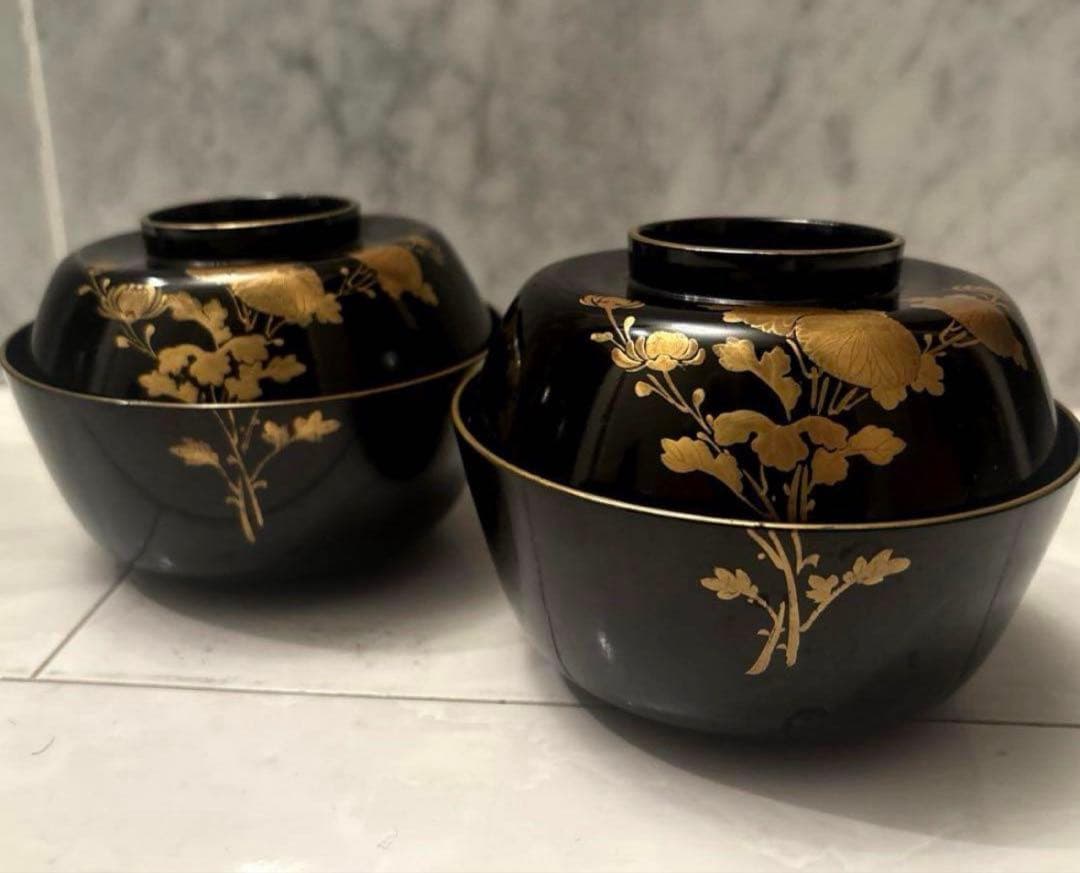 芸術的なお花、蝶々とふんだんに使われた金彩が美しい豪華絢爛な木製輪島漆塗お椀2客