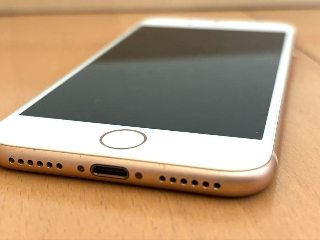 Apple iPhone 8 64GB 本体　ピンクゴールド