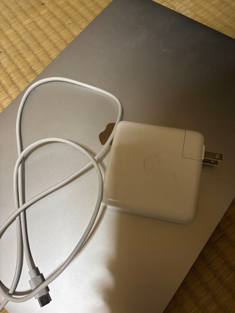 美品 MacBook Pro 16インチ 2019 i7/16GB/5付属品完備