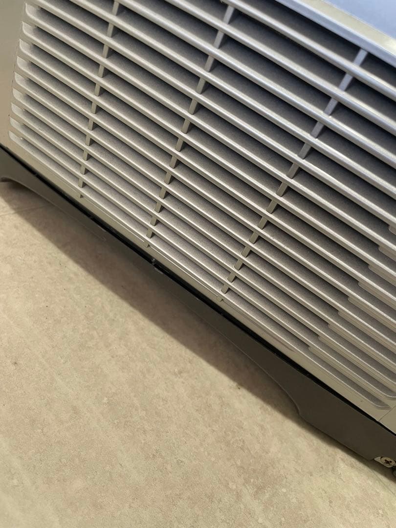 DeLonghi アイスクリームメーカー シルバー