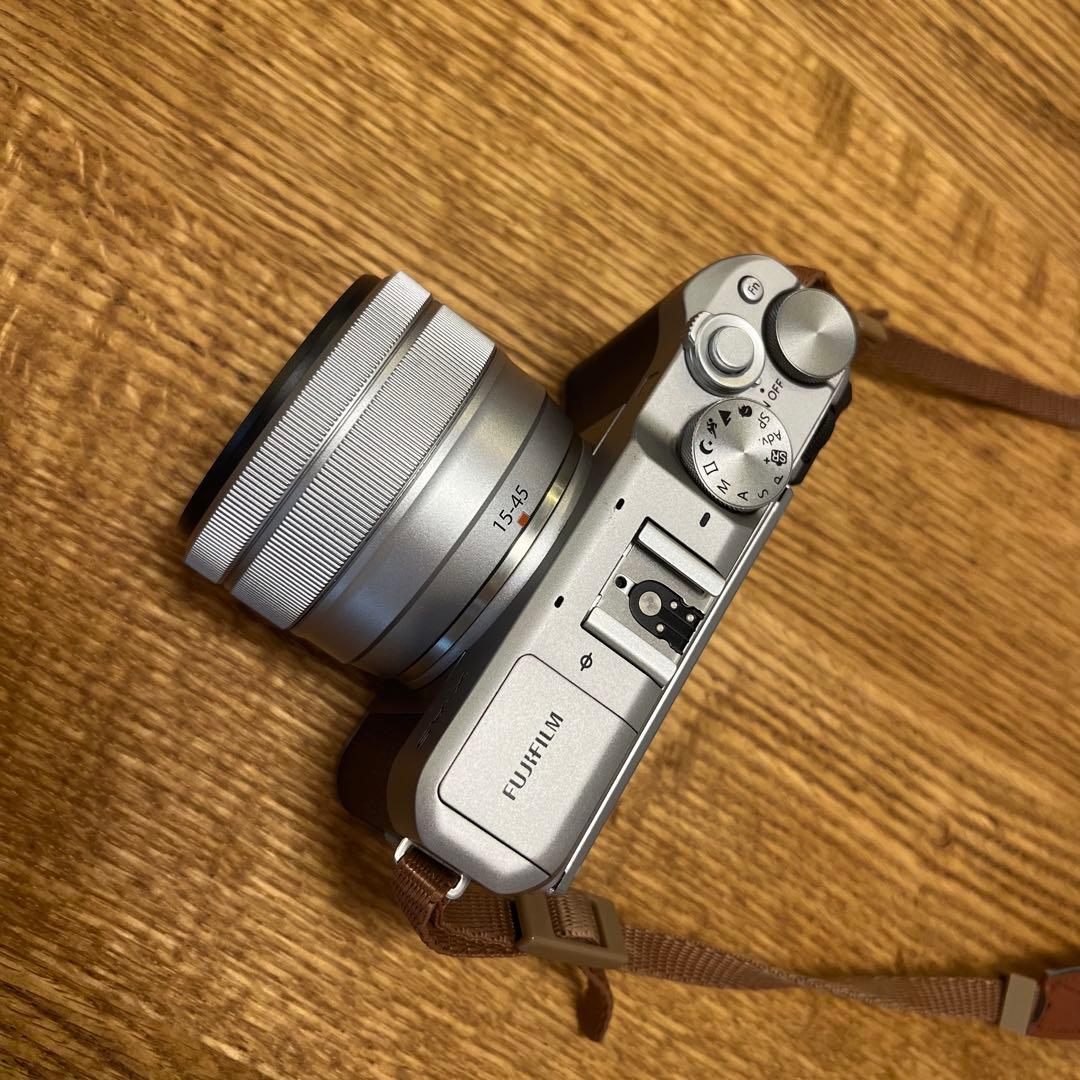 Fujifilm X-A5 デジタルカメラ XC15-45mmレンズ付き