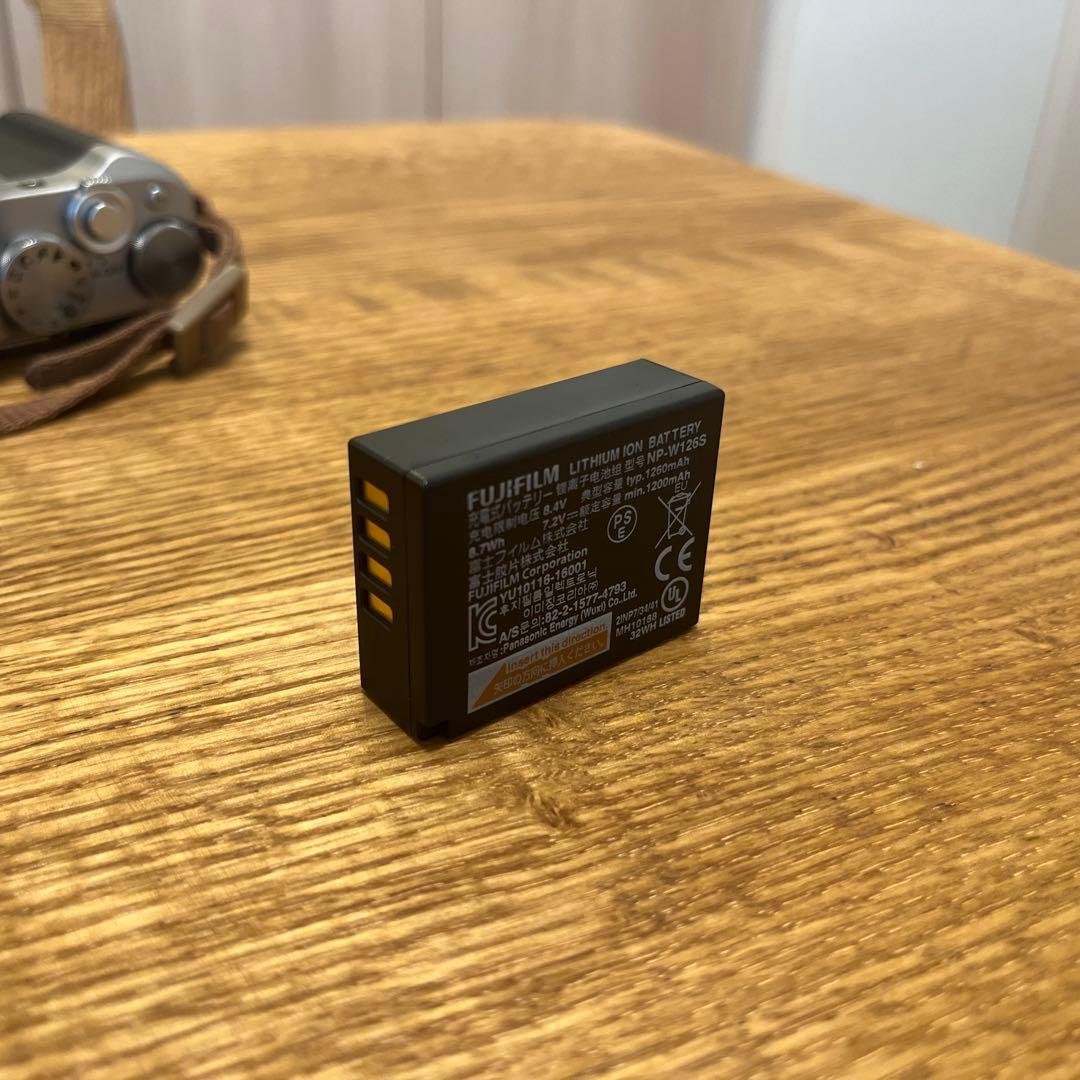 Fujifilm X-A5 デジタルカメラ XC15-45mmレンズ付き