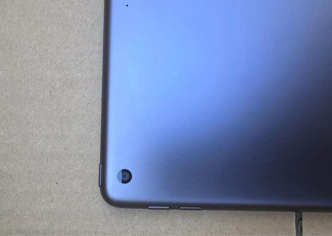 iPad 第9世代 64GB 本体 Wi-Fiモデル 10.2インチ