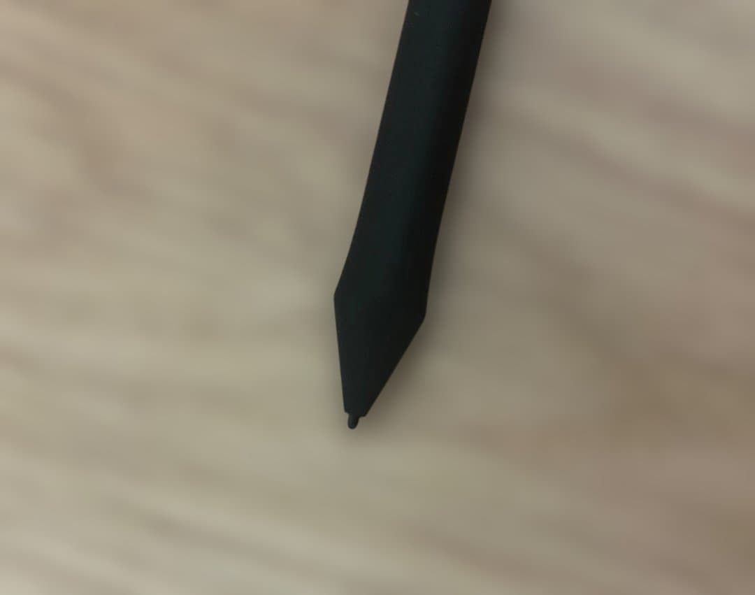 Wacom 液晶タブレット本体 スタンド付き(箱無し)