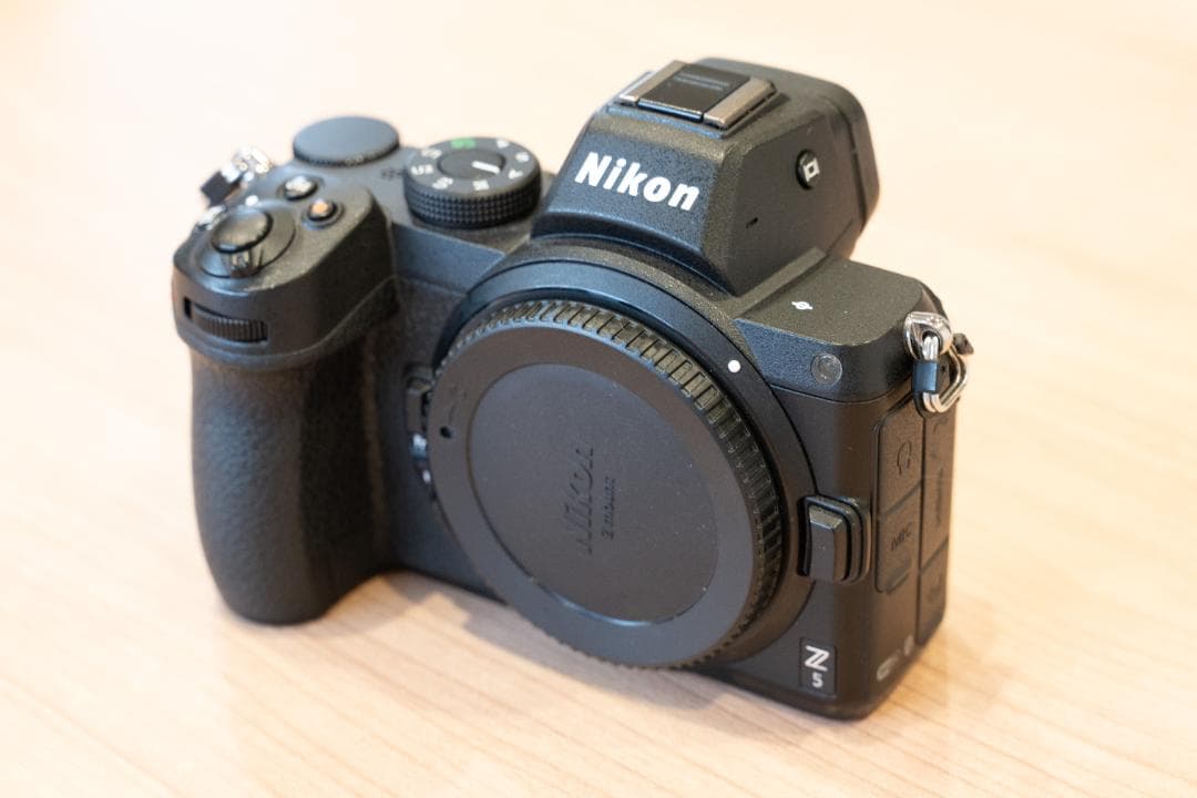 Nikon Z 5 ボディ（本体）＋付属品（レンズなし）