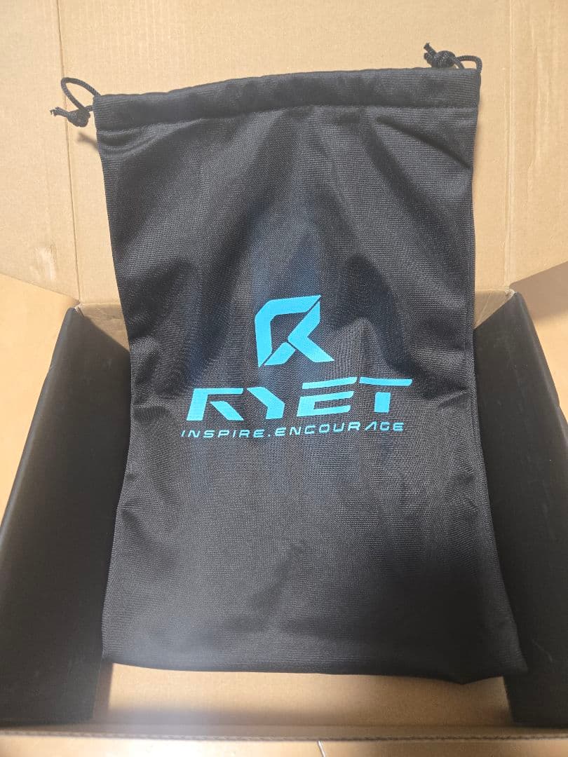 RYET 3D カーボンサドル RT07 収納袋付き