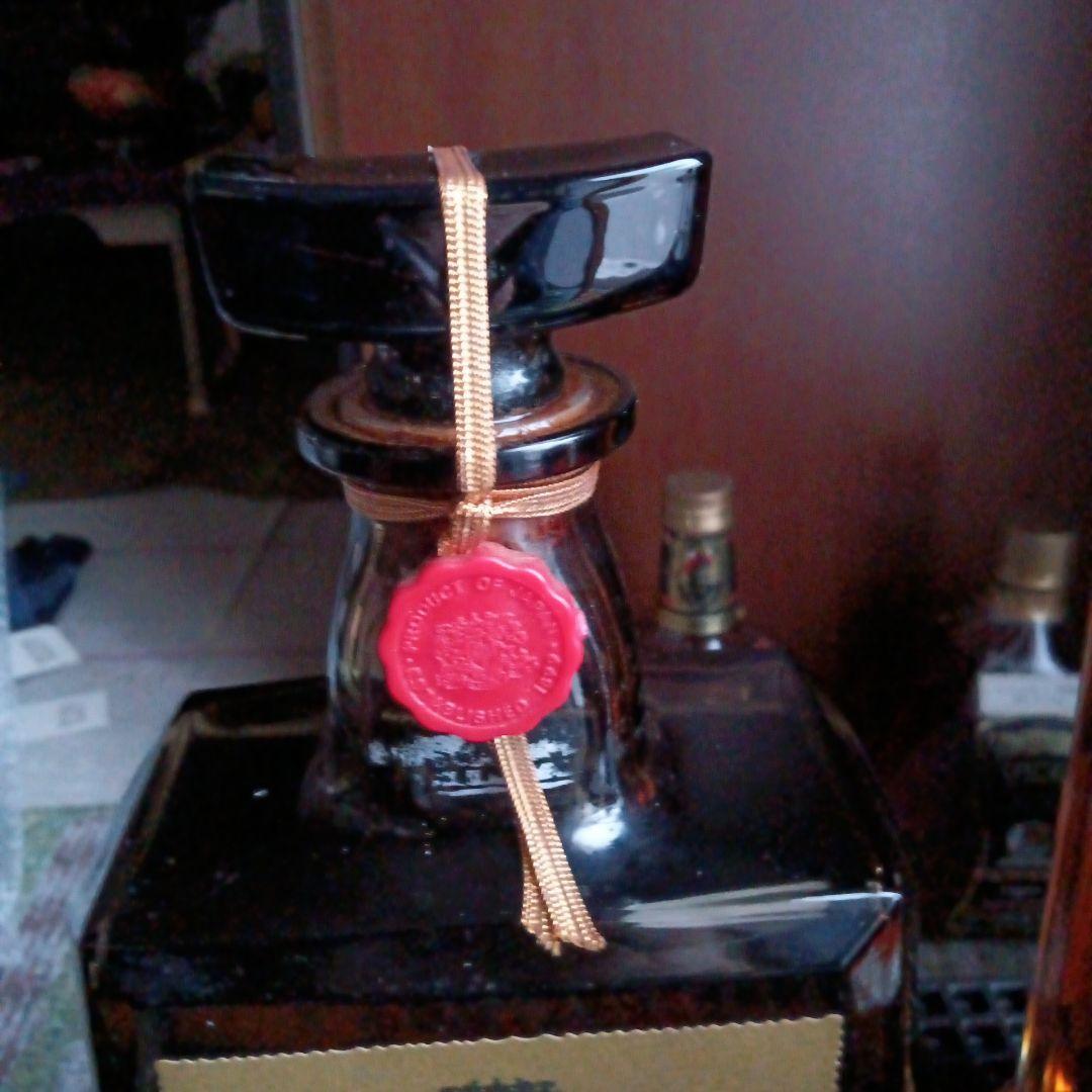 サントリーローヤルウィスキーなど４本