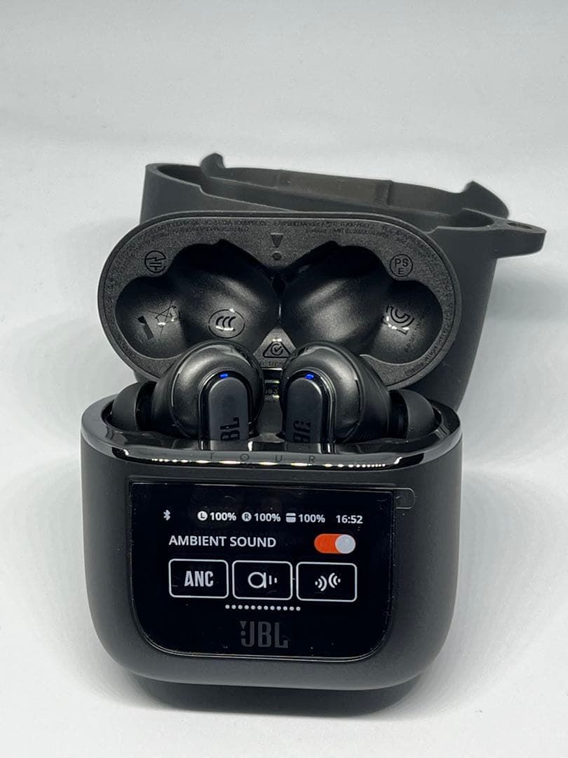 【美品】JBL TOUR PRO 2 ワイヤレスイヤホン シリコンケース付き