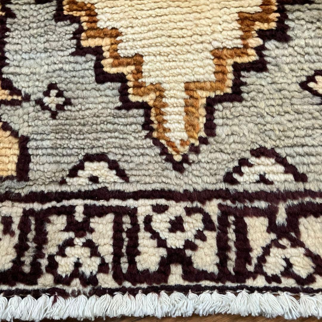 モロッコ絨毯ビンテージラグハートベニワレンウール70x130cm手織り絨毯