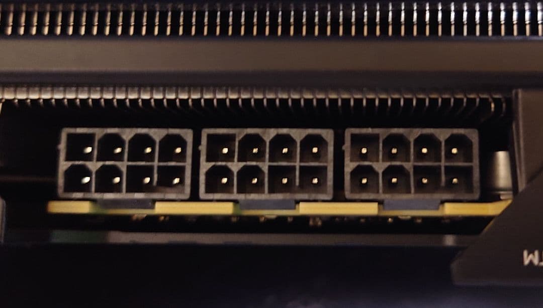 グラフィックボード・グラボ・ビデオカード ASUS ROG Strix GeForce RTX 3090