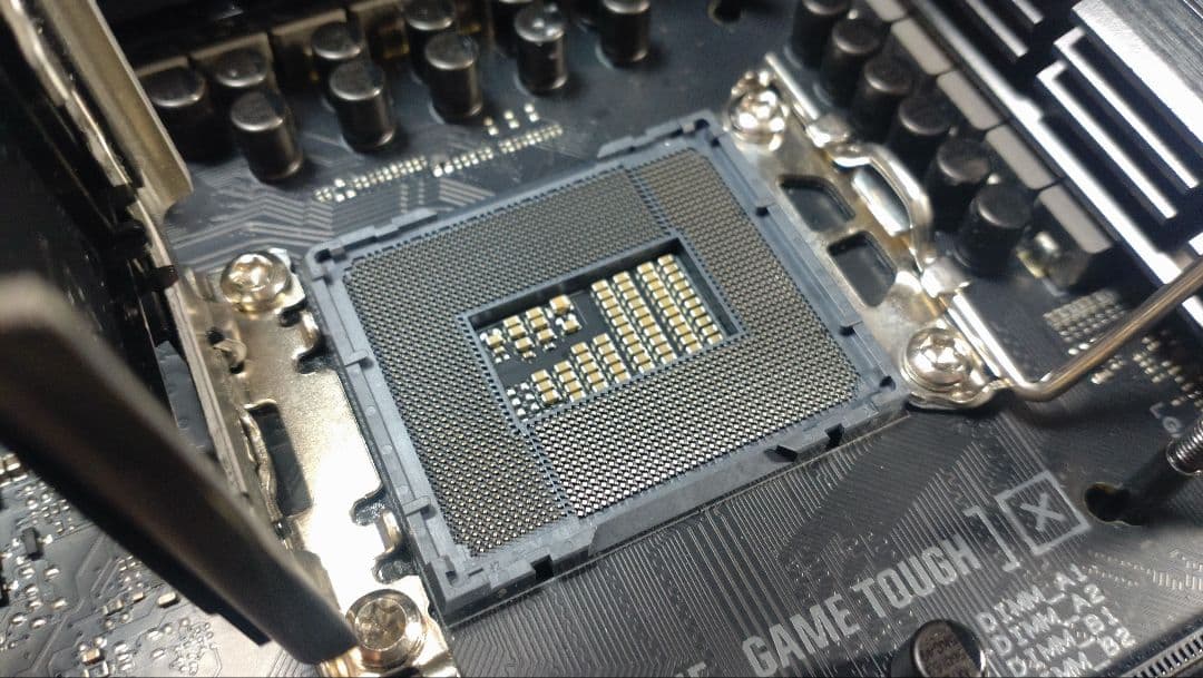 ASUS TUF Gaming Z790-PLUS WIFI マザーボード