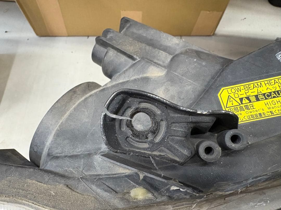 20ヴェルファイア　イカリング　ヘッドライト