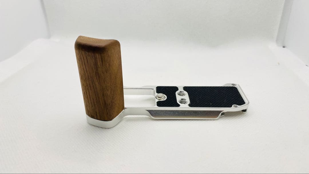 Fujifilm X-M5 ミラーレスカメラ シルバー※グリップおまけつけました