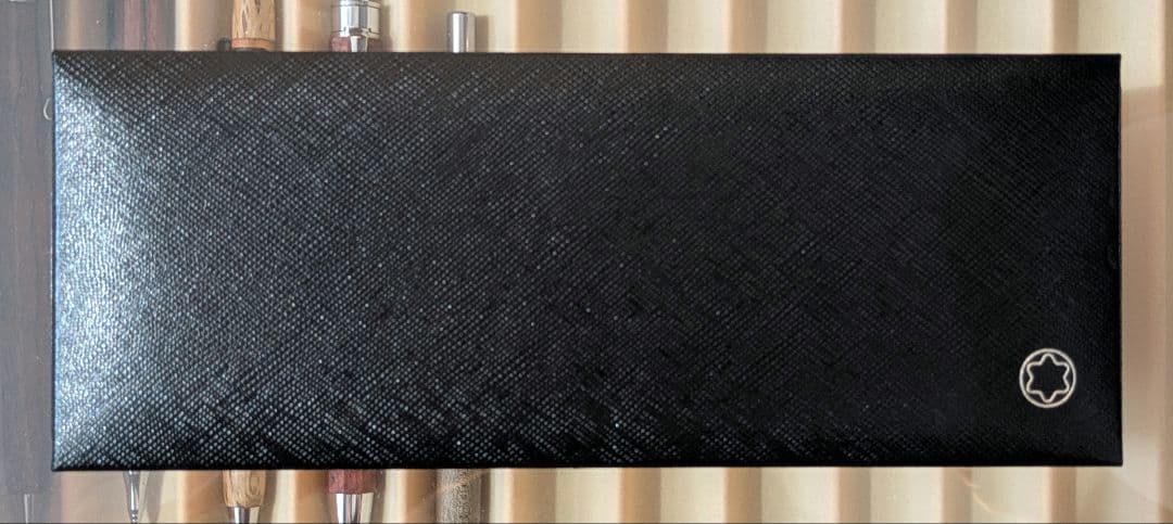 新品未使用　MONT BLANC ボールペン スターウォーカー プレシャスレジン