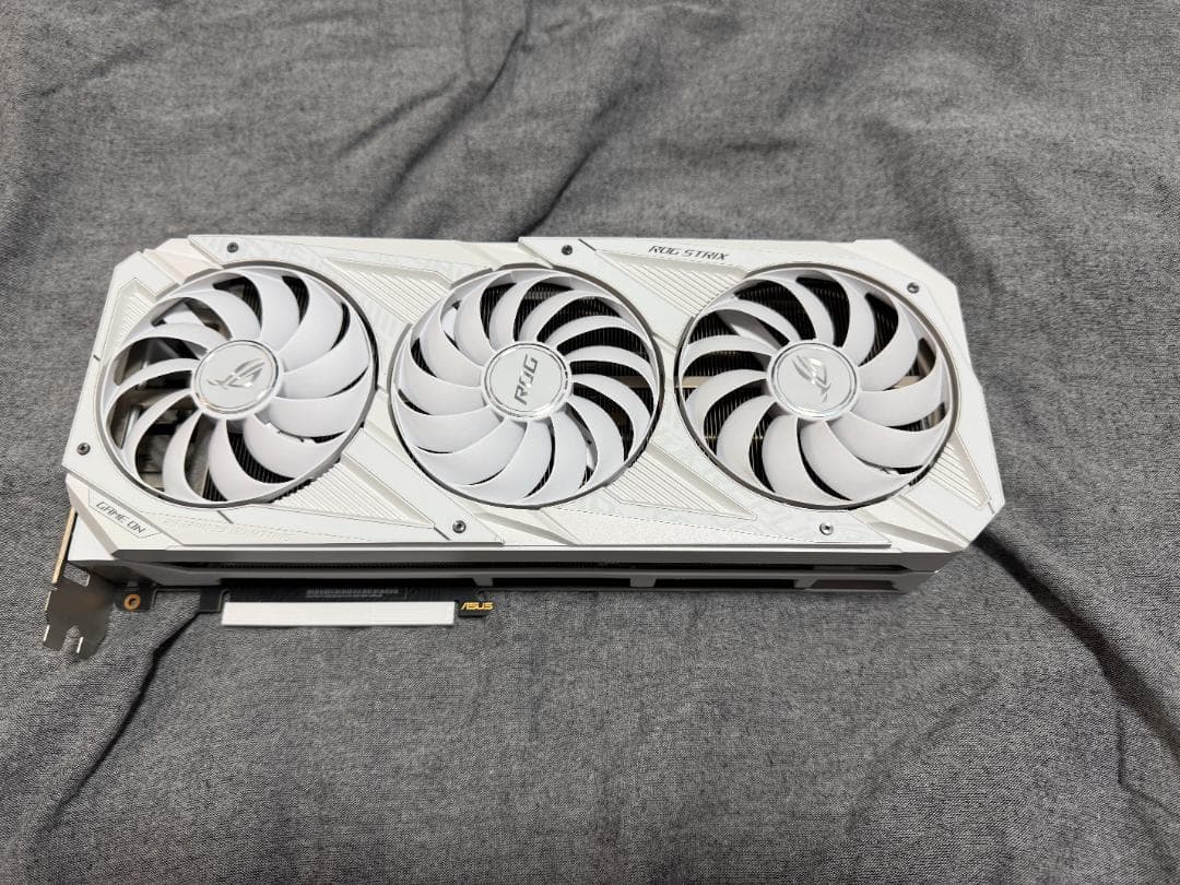 グラフィックボード・グラボ・ビデオカード ROG STRIX RTX3090 O24G WHITE
