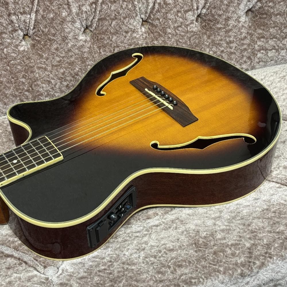 希少 ジュノ JUNO EA-50FC/TBS エレアコ アコースティックギター