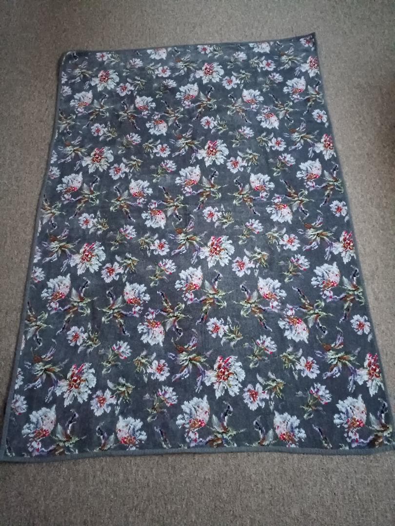 FEILER 花柄 バスタオル 　大判バスタオル　マルチカバー