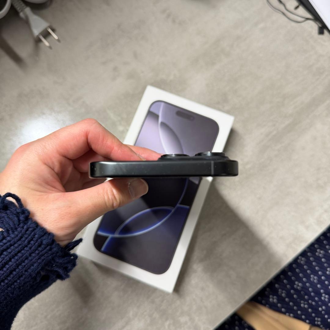 iPhone16promax 1TB ブラック 美品